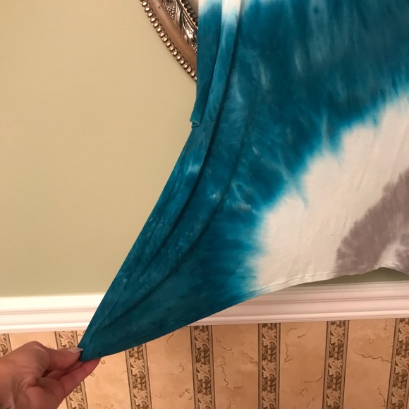 Tunic - Picture 3 of 5